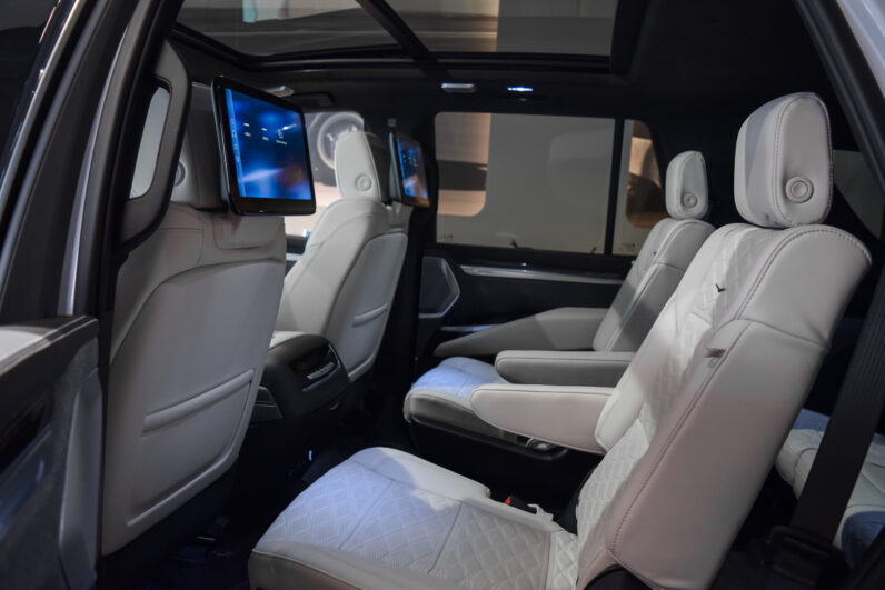 Cadillac Escalade 6.2 V8 Supercharged V-Series SWB lleno