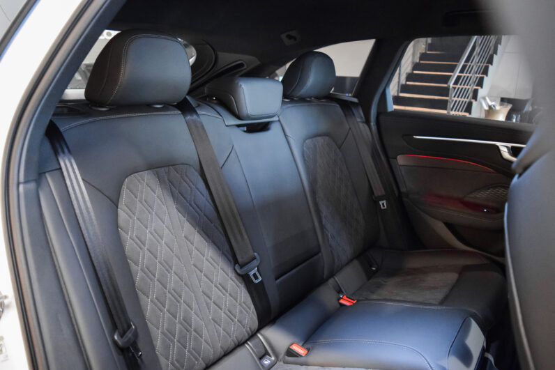 Audi A6 Avant S Line Edition TDI Quattro S Tronic lleno