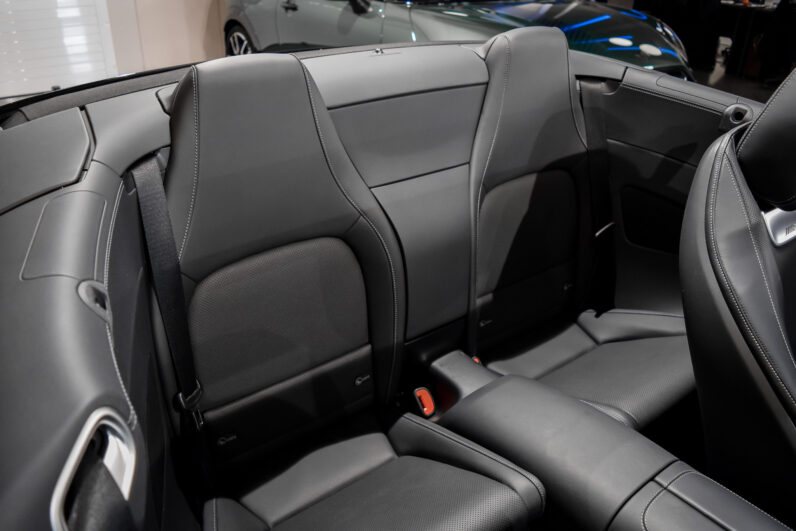 Mercedes Benz SL 63 AMG 4MATIC lleno