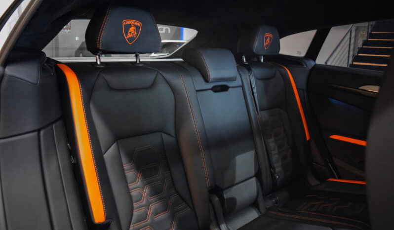 Lamborghini Urus SE lleno