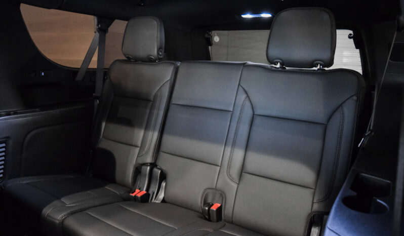 Chevrolet Suburban High Country lleno