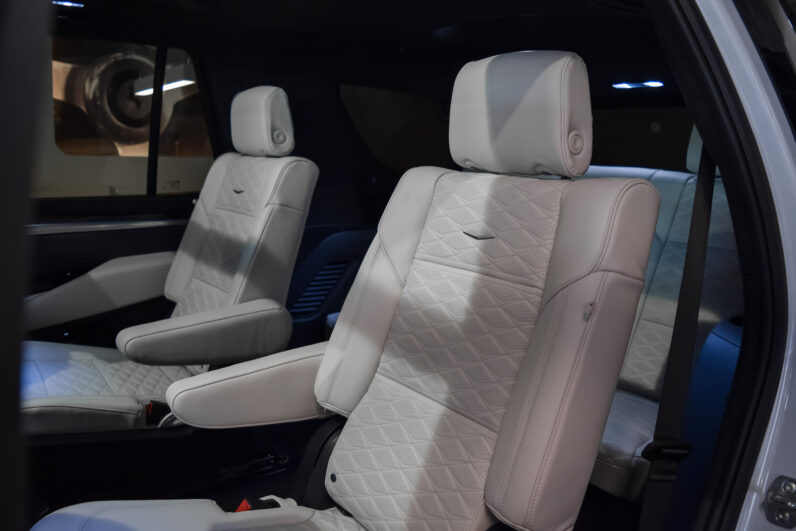 Cadillac Escalade 6.2 V8 Supercharged V-Series SWB lleno