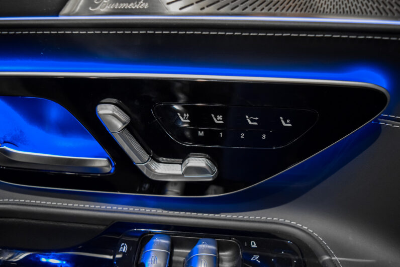 Mercedes Benz SL 63 AMG 4MATIC lleno