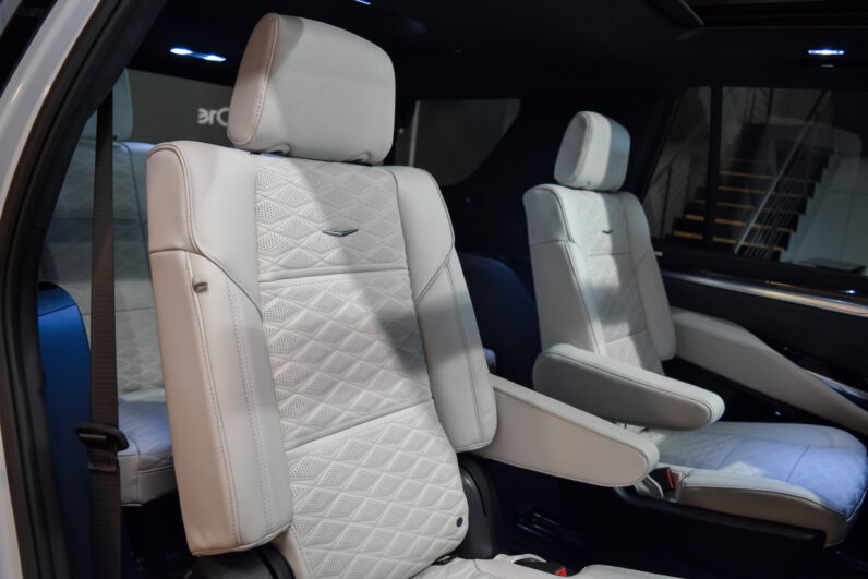 Cadillac Escalade 6.2 V8 Supercharged V-Series SWB lleno