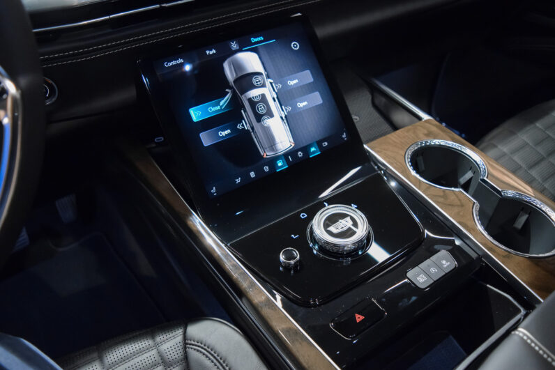 Cadillac Escalade 6.2 V8 Premium Luxury ESV lleno
