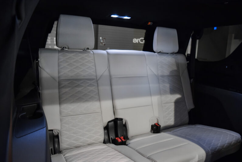 Cadillac Escalade 6.2 V8 Supercharged V-Series SWB lleno