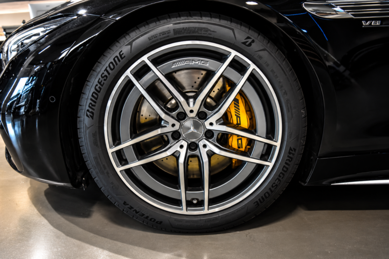 Mercedes Benz SL 63 AMG 4MATIC lleno