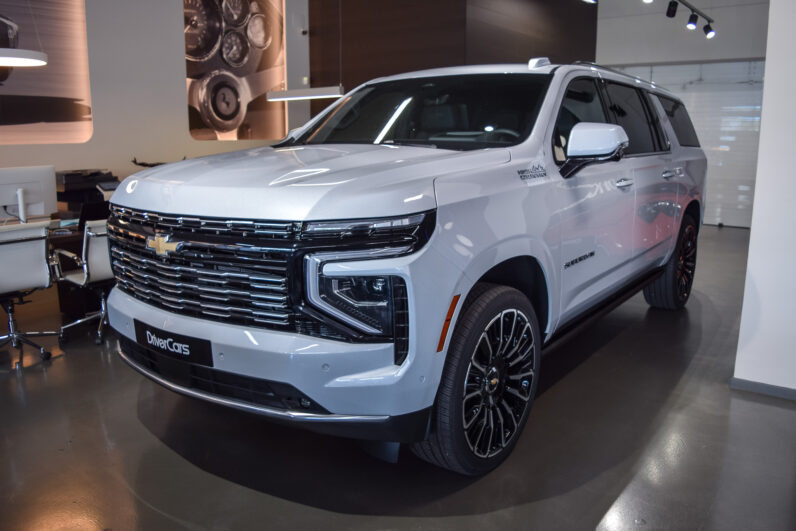 Chevrolet Suburban High Country lleno