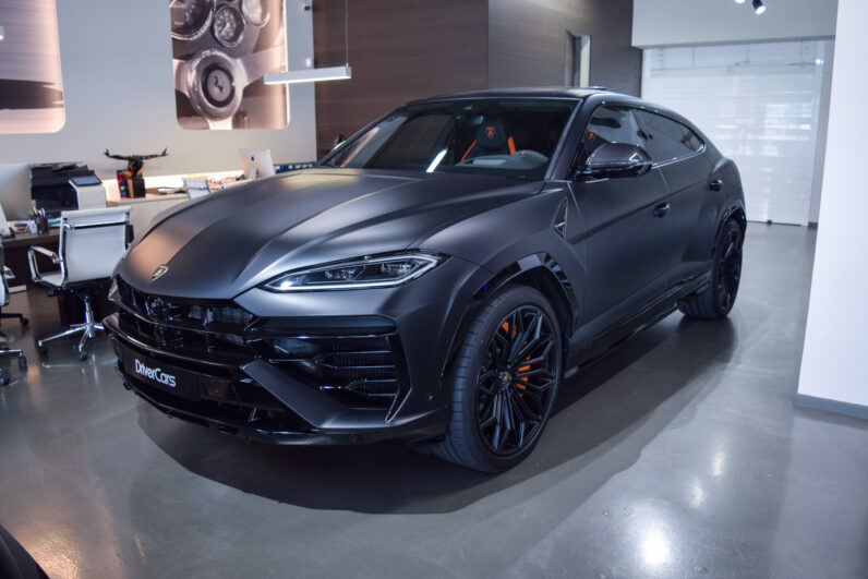 Lamborghini Urus SE lleno