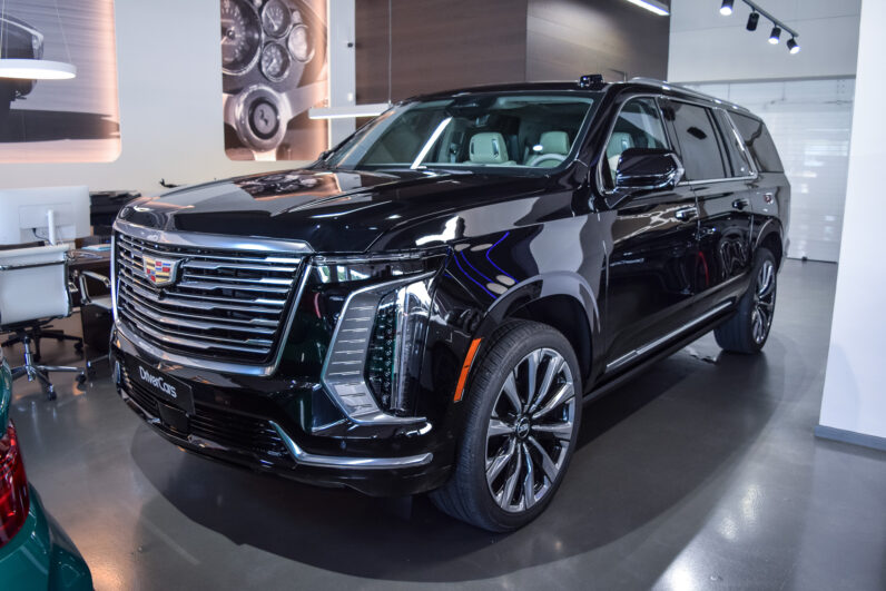 Cadillac Escalade 6.2 V8 Premium Luxury ESV lleno