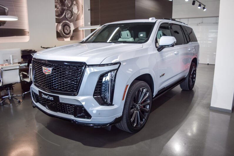 Cadillac Escalade 6.2 V8 Supercharged V-Series SWB lleno