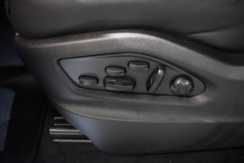 Porsche Cayenne Coupé E-Hybrid lleno