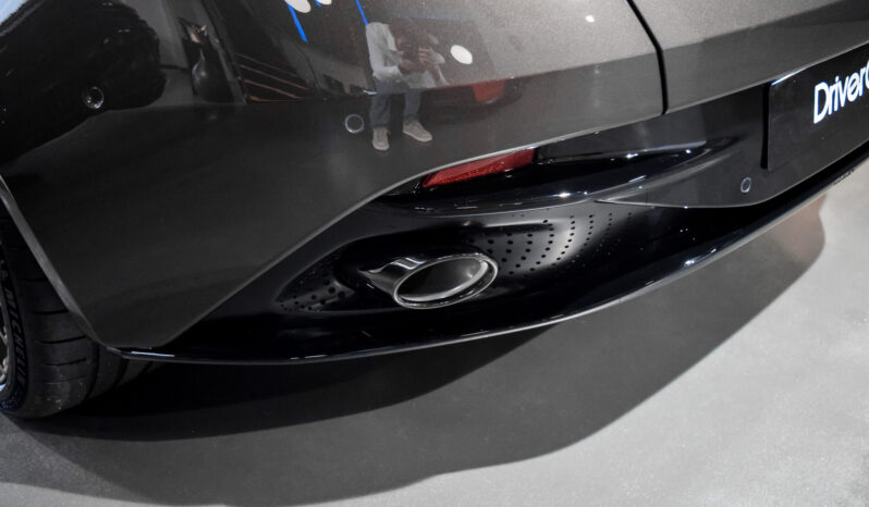 Aston Martin DB12 Volante lleno