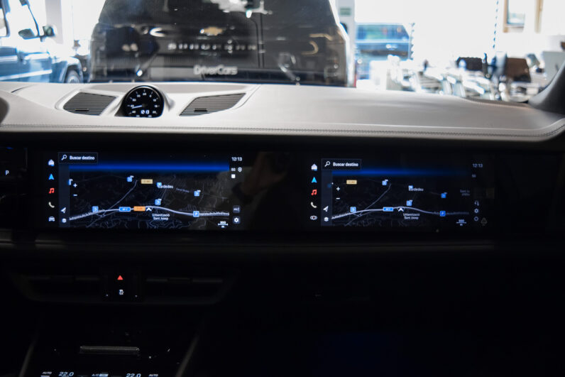 Porsche Cayenne Coupé E-Hybrid lleno