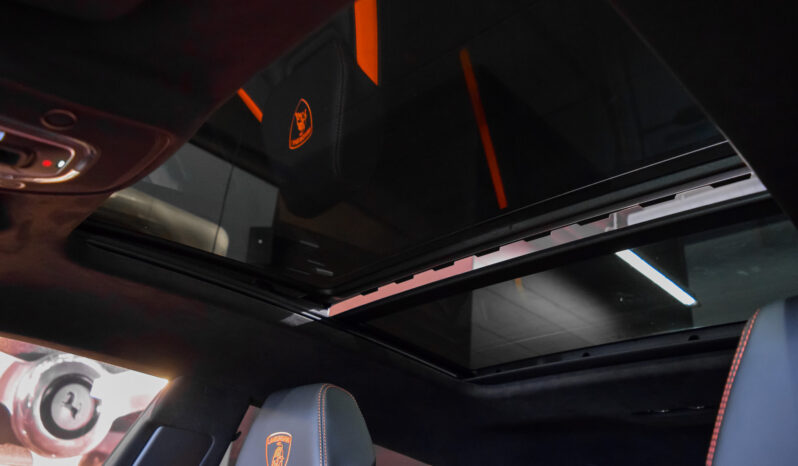 Lamborghini Urus SE lleno