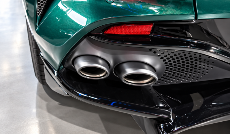 Aston Martin DBX 707 lleno