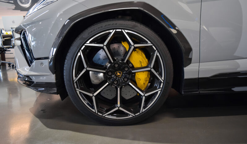 Lamborghini Urus Performante lleno