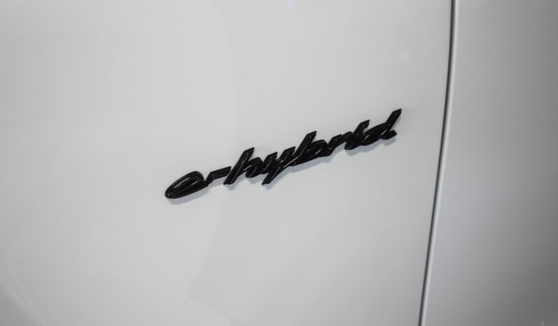 Porsche Cayenne Coupé E-Hybrid lleno