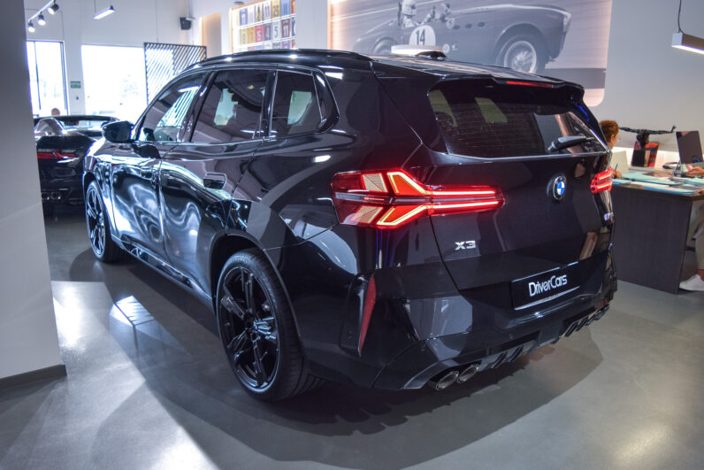 BMW X3 M50 xDrive lleno