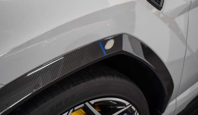 Lamborghini Urus Performante lleno