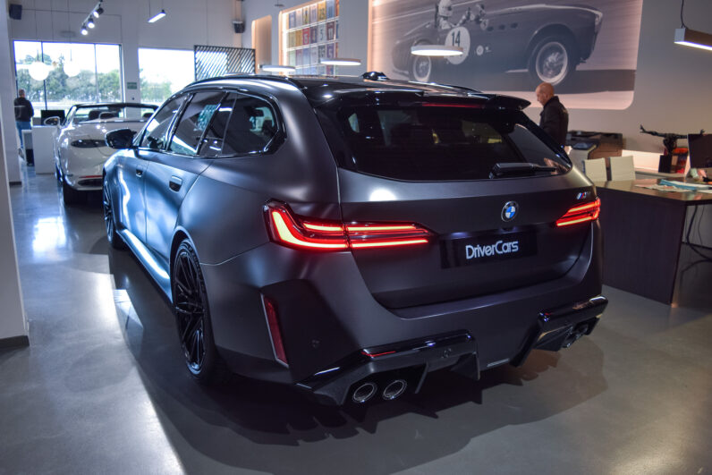 BMW M5 Touring lleno