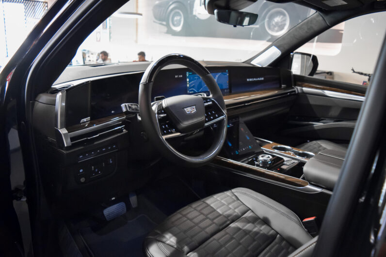 Cadillac Escalade 6.2 V8 Premium Luxury ESV lleno