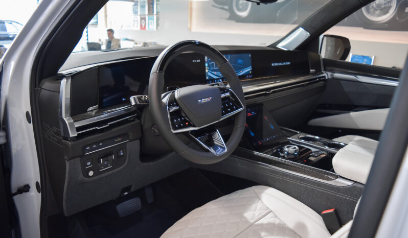 Cadillac Escalade 6.2 V8 Supercharged V-Series SWB lleno