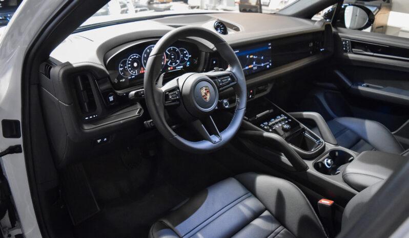 Porsche Cayenne Coupé E-Hybrid lleno