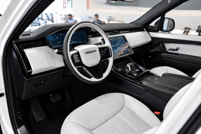 Range Rover Sport 460 Dynamic SE lleno