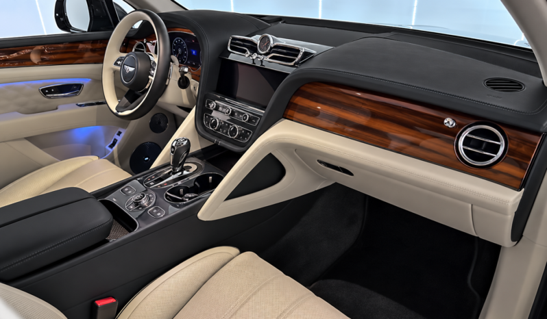 Bentley Bentayga Atelier V8 lleno