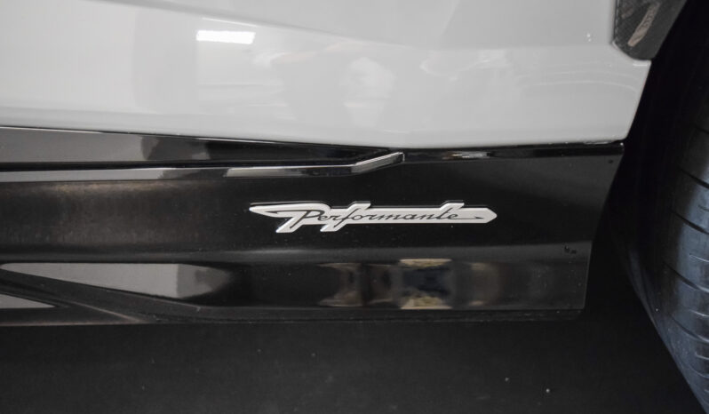 Lamborghini Urus Performante lleno