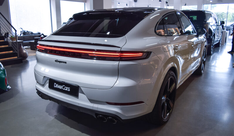 Porsche Cayenne Coupé E-Hybrid lleno