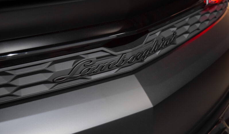 Lamborghini Urus SE lleno