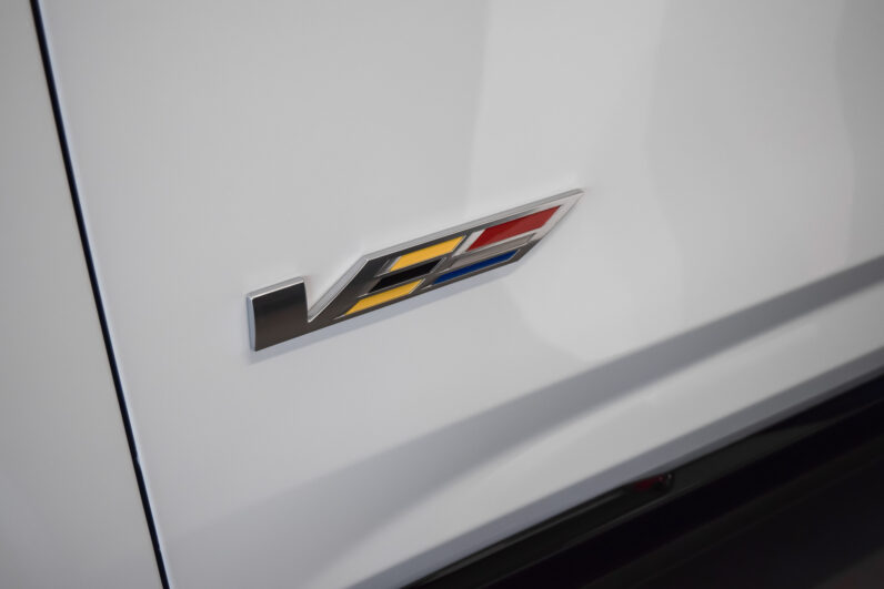 Cadillac Escalade 6.2 V8 Supercharged V-Series SWB lleno