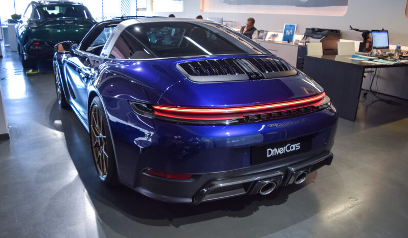 Porsche 911 Targa 4 GTS lleno