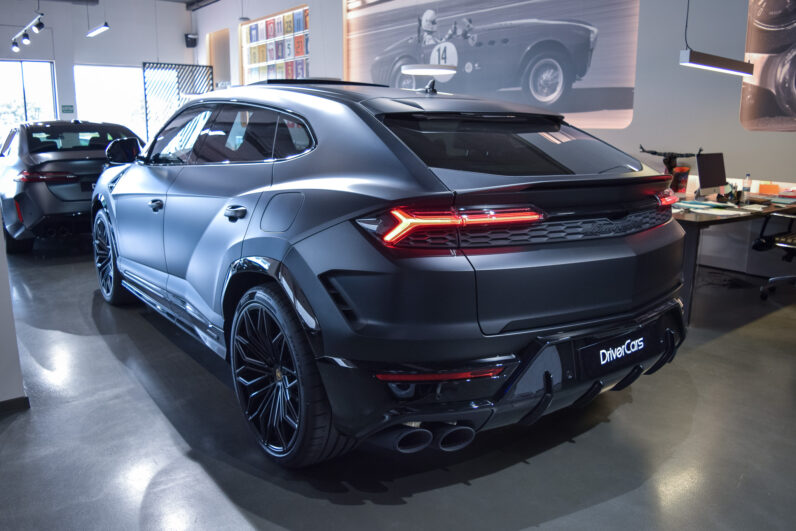 Lamborghini Urus SE lleno