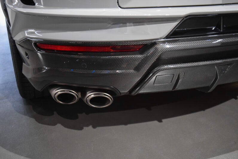Lamborghini Urus Performante lleno