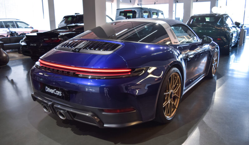 Porsche 911 Targa 4 GTS lleno