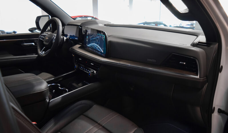 Chevrolet Suburban High Country lleno