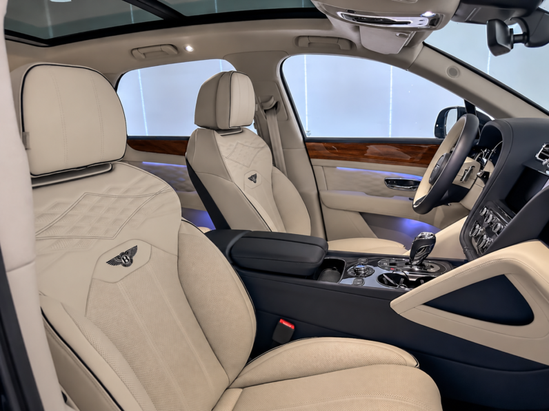 Bentley Bentayga Atelier V8 lleno