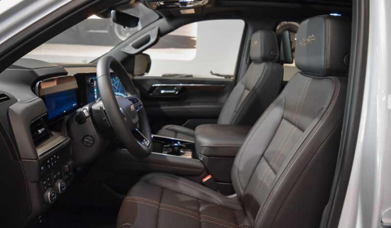 Chevrolet Suburban High Country lleno