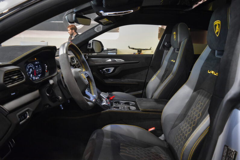 Lamborghini Urus Performante lleno