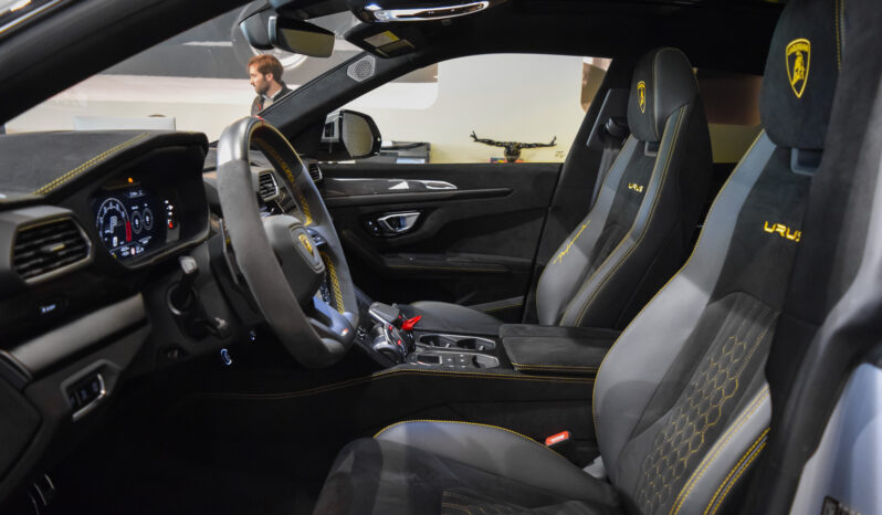 Lamborghini Urus Performante lleno