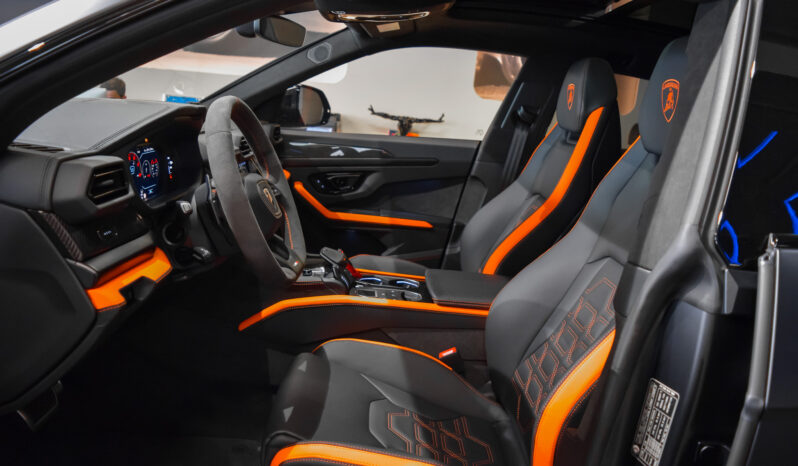 Lamborghini Urus SE lleno