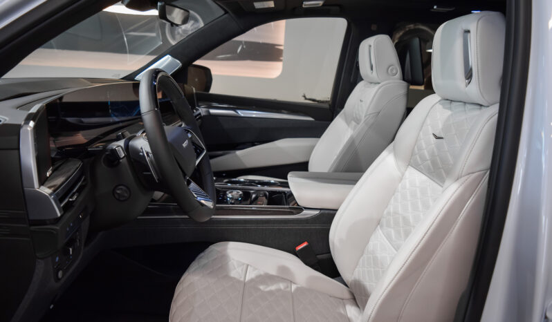 Cadillac Escalade 6.2 V8 Supercharged V-Series SWB lleno