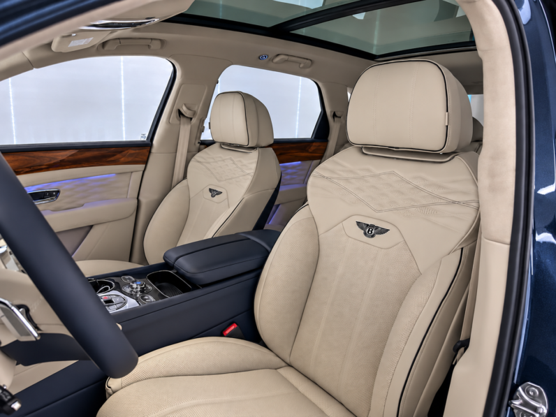 Bentley Bentayga Atelier V8 lleno
