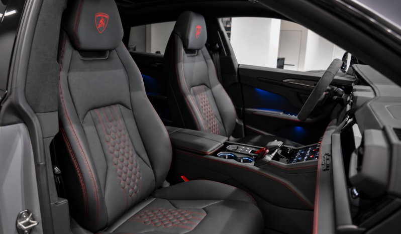 Lamborghini Urus SE lleno
