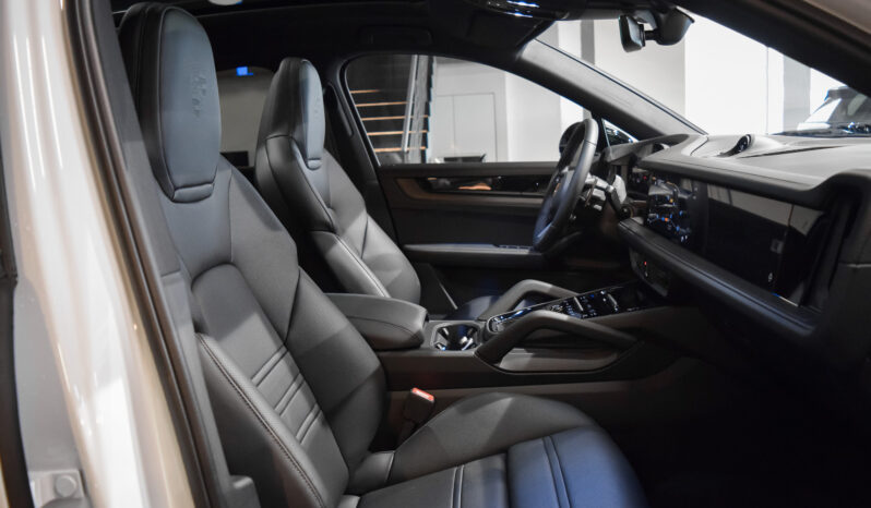 Porsche Cayenne Coupé E-Hybrid lleno