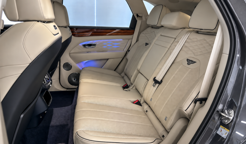 Bentley Bentayga Atelier V8 lleno