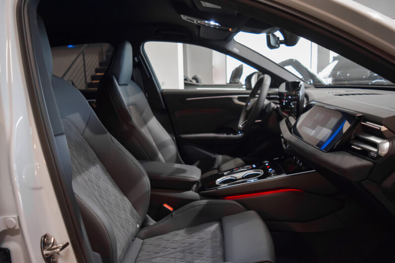 Audi A6 Avant S Line Edition TDI Quattro S Tronic lleno